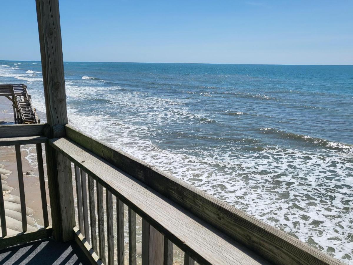 Villa Steps To The Ocean! 285 à North Topsail Beach Extérieur photo